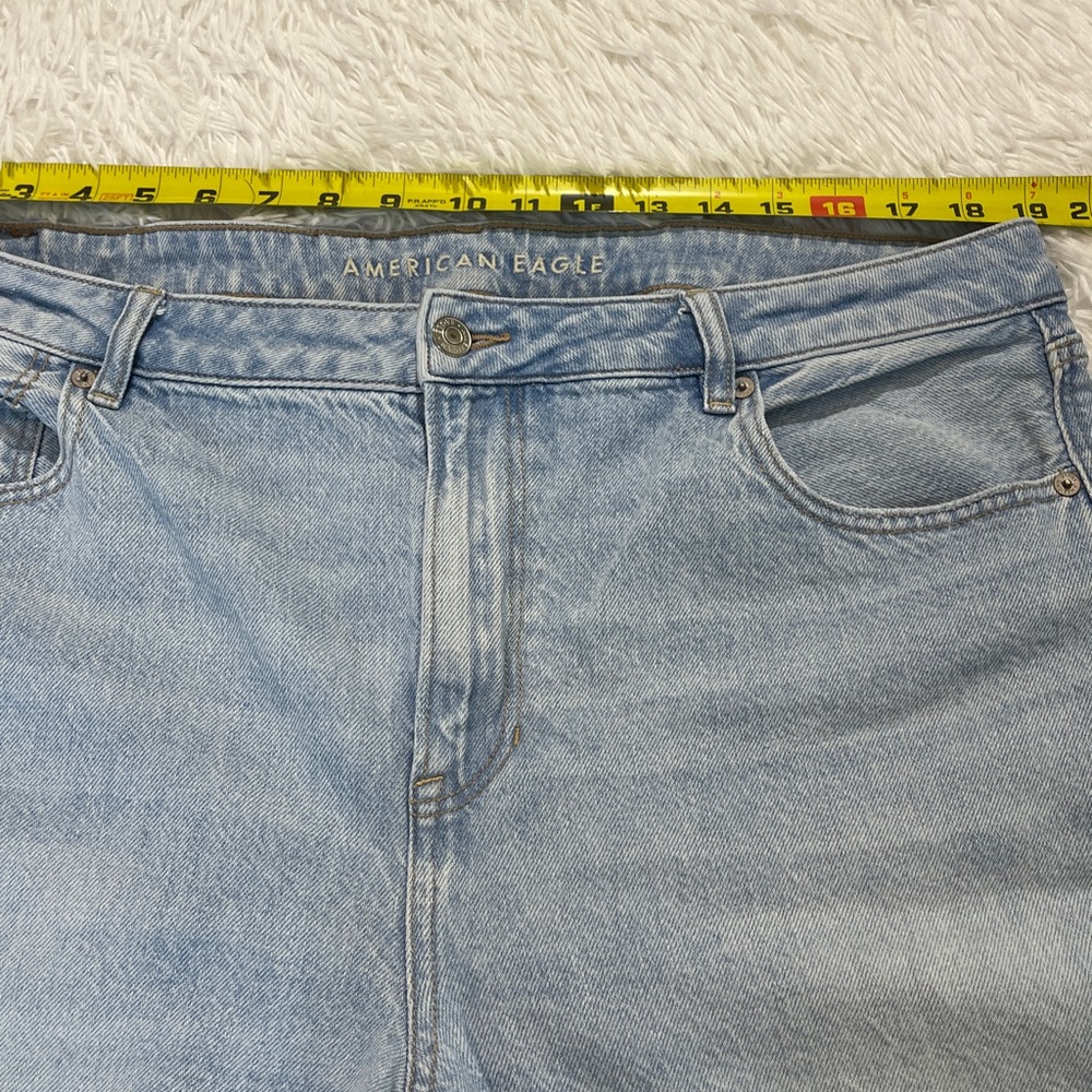 American Eagle Outfitters STRIGID Light Blue Women’s MOM Jeans SIZE 18 S - Picture 5 of 10